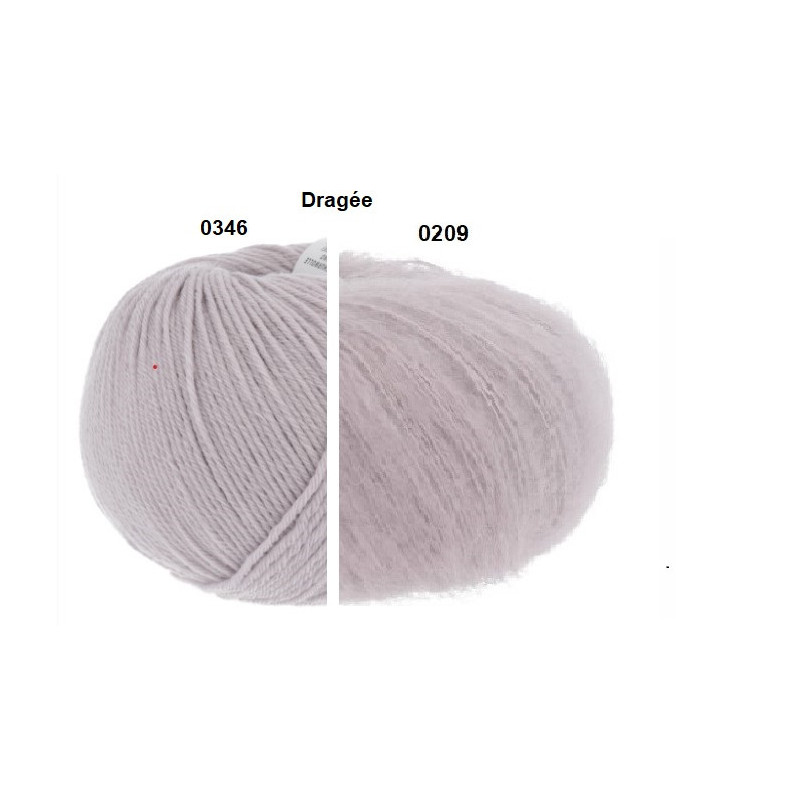 Chale de créateur tricoté main en mattiere noble Chale de créateur tricoté main en mattiere noble