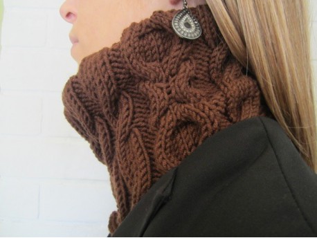 modèle-snood-tricote-main-gazouillis-et-cie-2014-aubusson-fonty-l-aiguille-en-fete-h&h cologne-profil