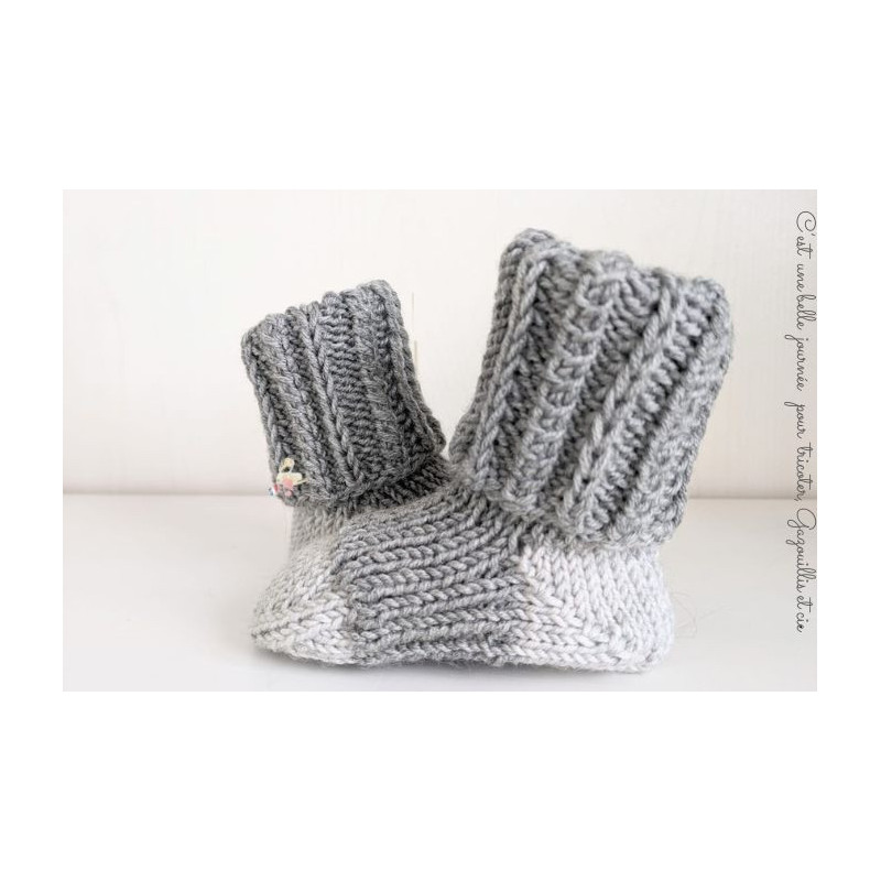 Chausettes Ensemble "Trop Chou" : Le Style Tricoté des Petits Aventuriers ! Chausettes Ensemble "Trop Chou" : Le Style Tricoté des Petits Aventuriers !
