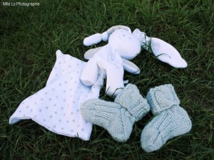 Chaussettes bébé tricotées main "Torsades Nordiques"