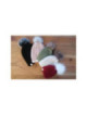 Kit Tricot "Trop Chou" : Le Bonnet Pompon en Points Fantaisie Kit Tricot "Trop Chou" : Le Bonnet Pompon en Points Fantaisie