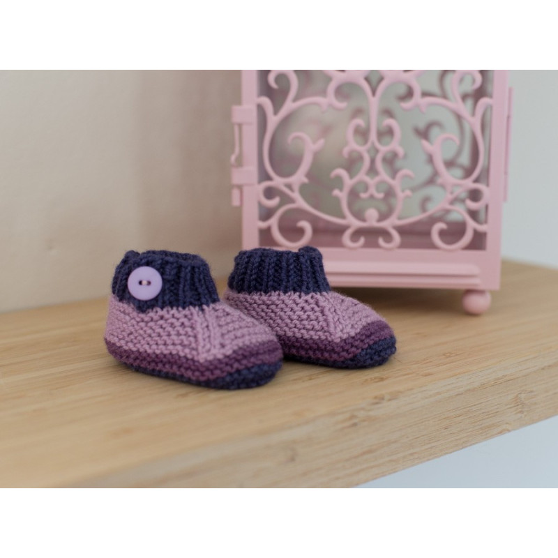 Chausseeons pour bébé tricoté au point mousse Chausseeons pour bébé tricoté au point mousse